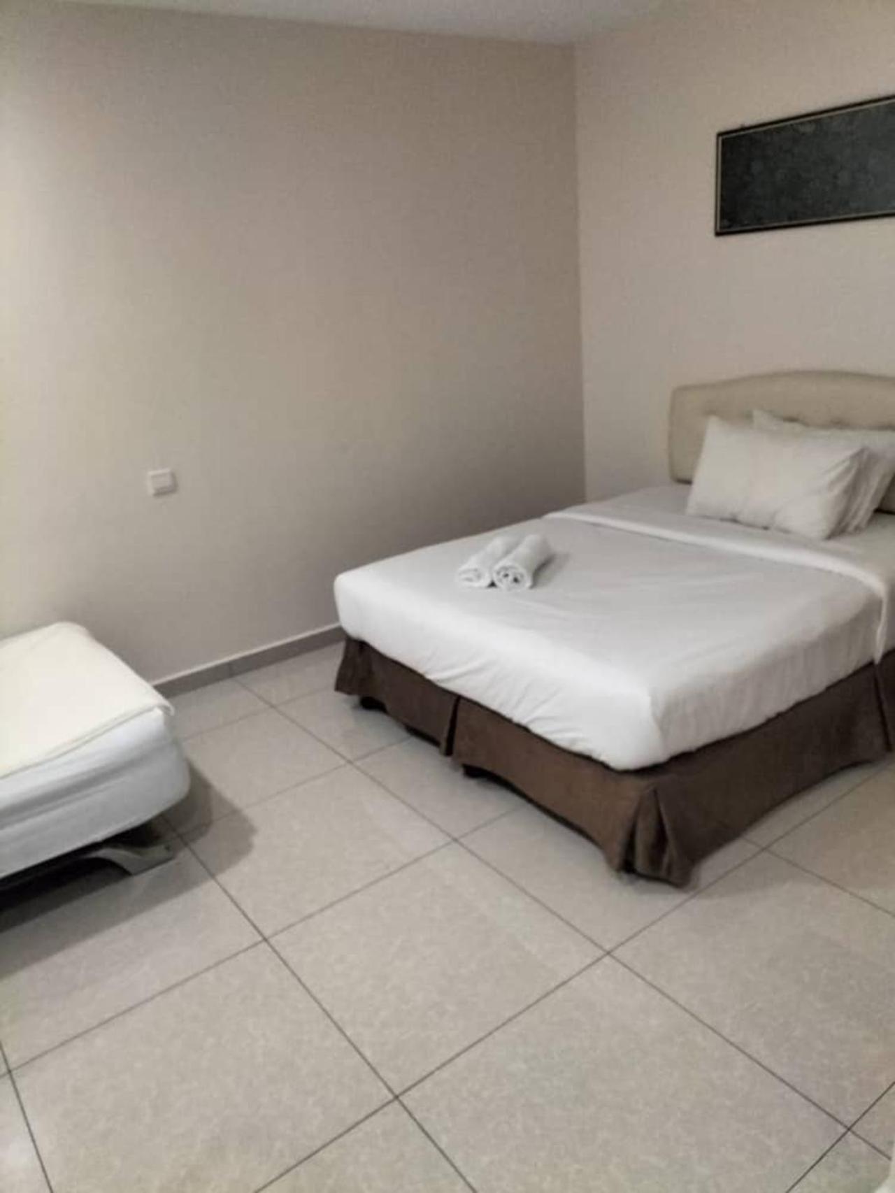 Sam Hotel Ситиаван Екстериор снимка