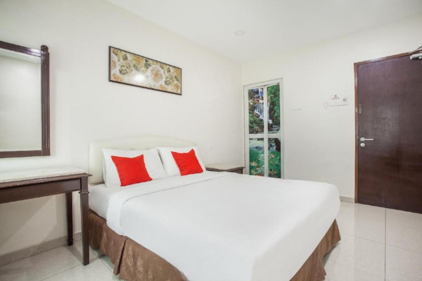 Sam Hotel Ситиаван Екстериор снимка