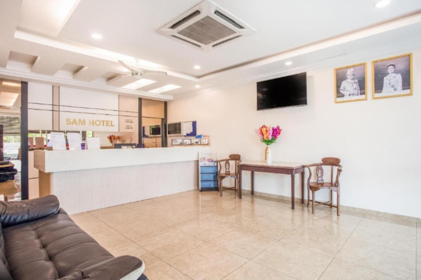 Sam Hotel Ситиаван Екстериор снимка
